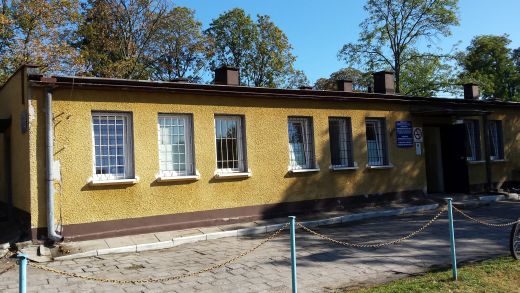 Budynek B. Zespół poradni przy ulicy Wyszyńskiego.